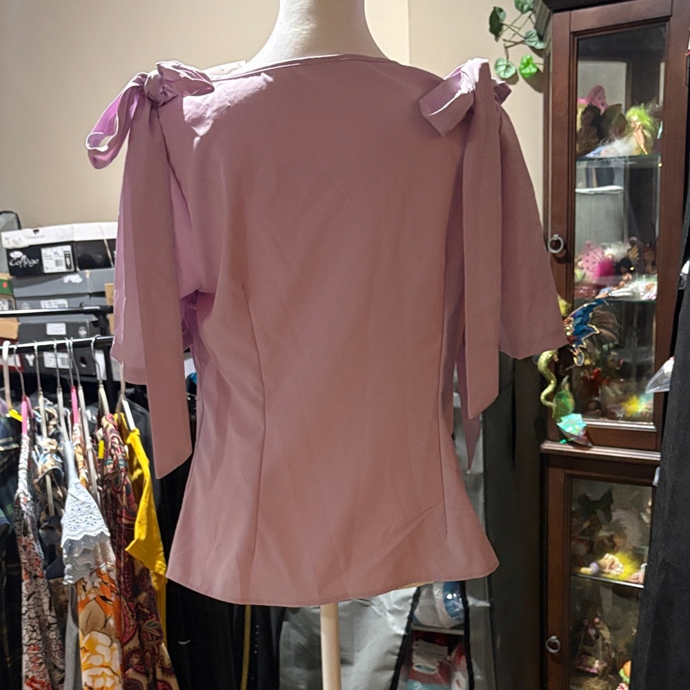 37c# NWT Flores W Sz S lavender top with lace,pearls, and bows( ribbons) accents - Picture 8 of 14